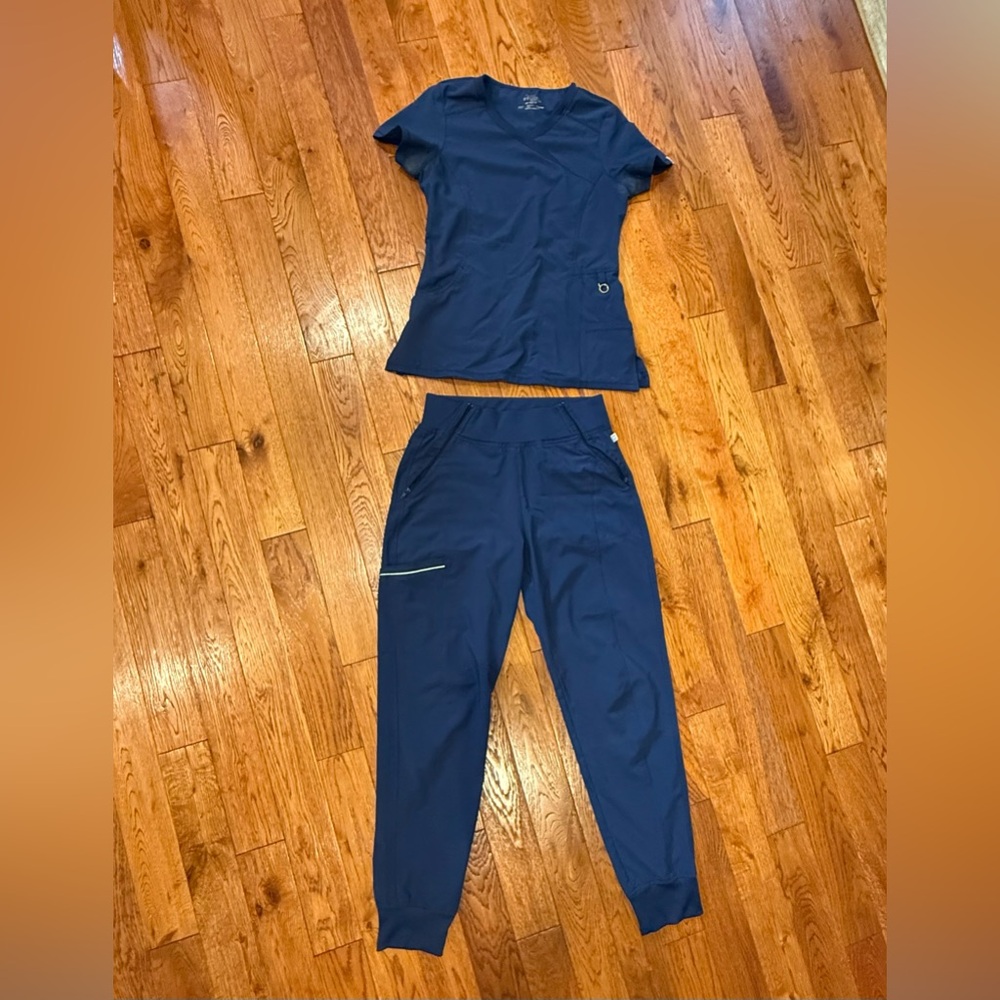 Cherokee Infinity Jogger Scrub Set - image 1